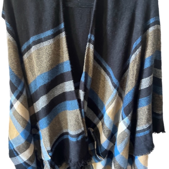 Plaid Wrap fringed conservative minimalist work wear shawl - Picture 2 of 2